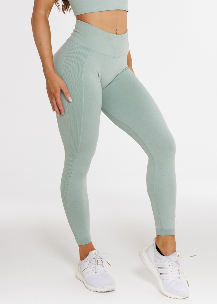 
                  
                    Load image into Gallery viewer, Prime Seamless Leggings - Pistachio
                  
                