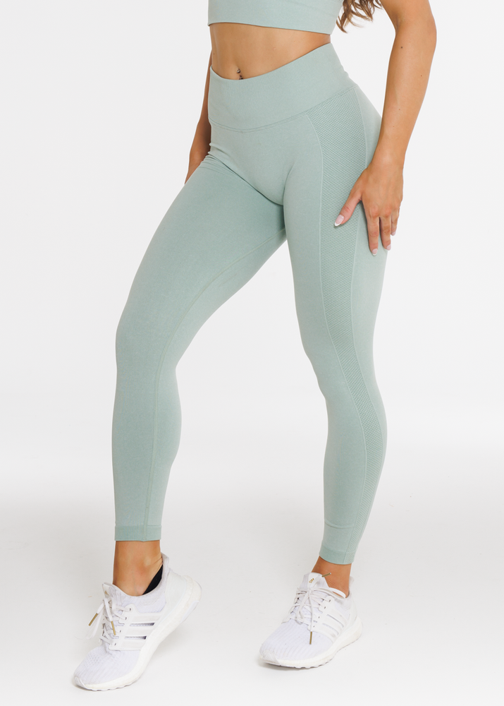 
                  
                    Load image into Gallery viewer, Prime Seamless Leggings - Pistachio
                  
                