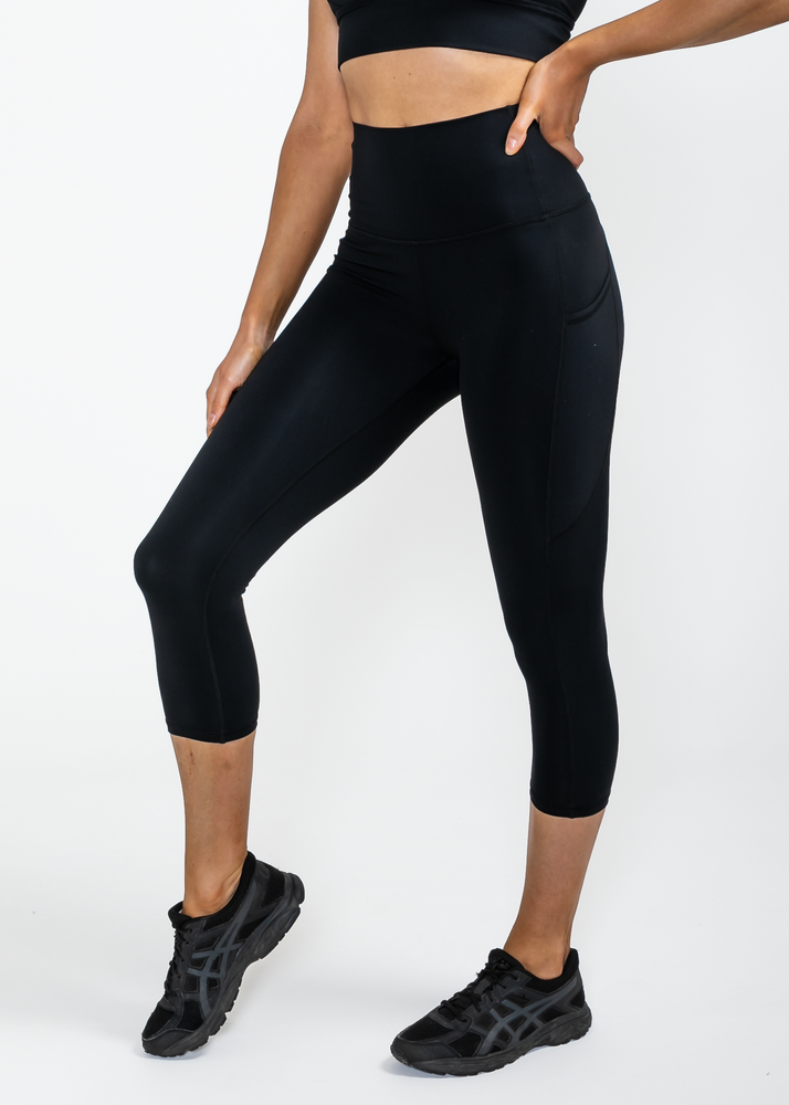 
                  
                    Load image into Gallery viewer, Active 3/4 Leggings - Black
                  
                